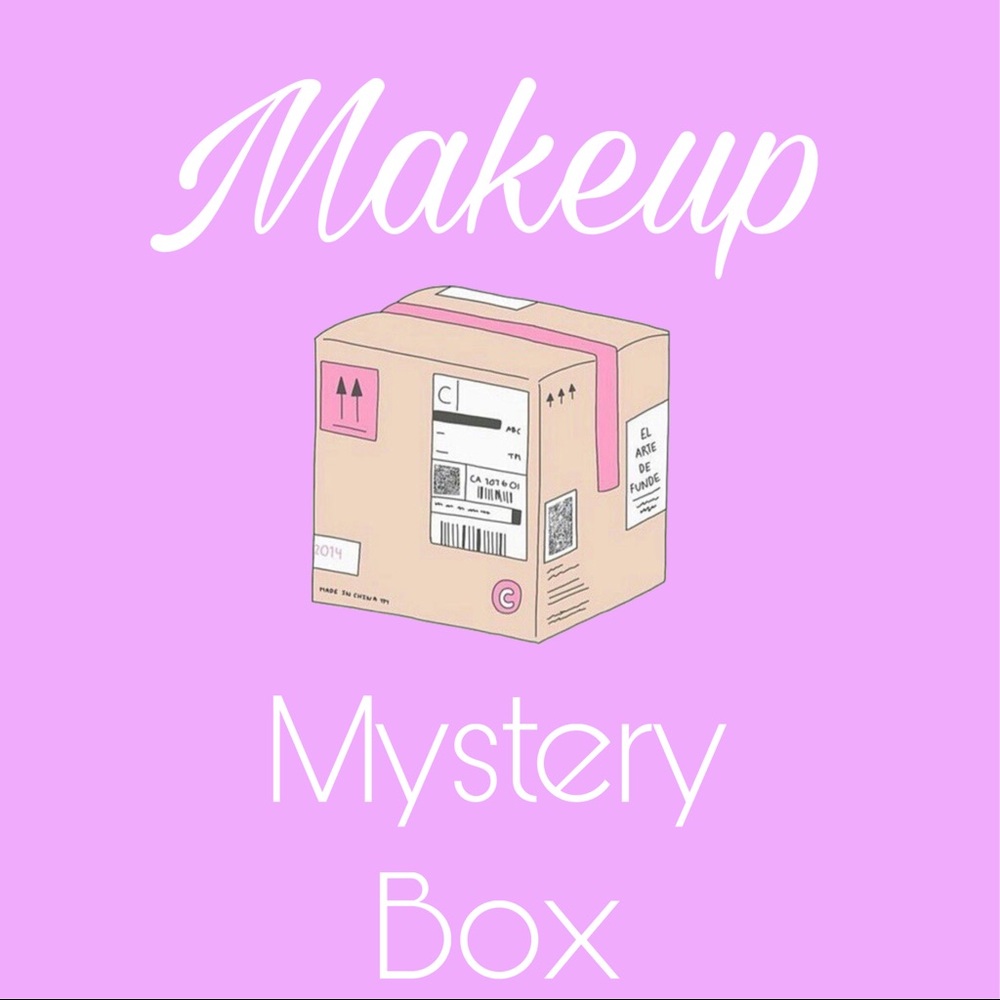 LOWEST PRICE! 🎀✨ Makeup Mystery Box!